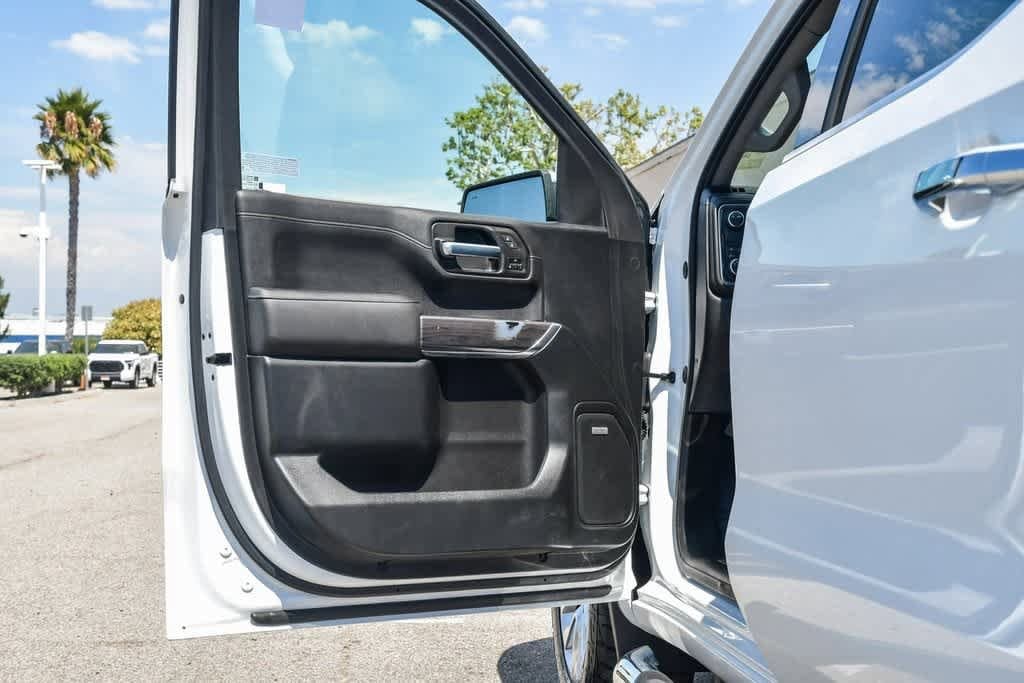 Thumbnail: 2021 Chevrolet Silverado 1500 - 22