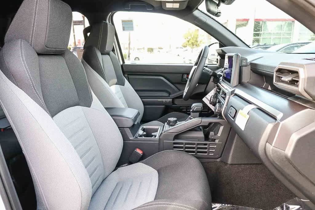 Thumbnail: 2025 Toyota 4Runner - 16