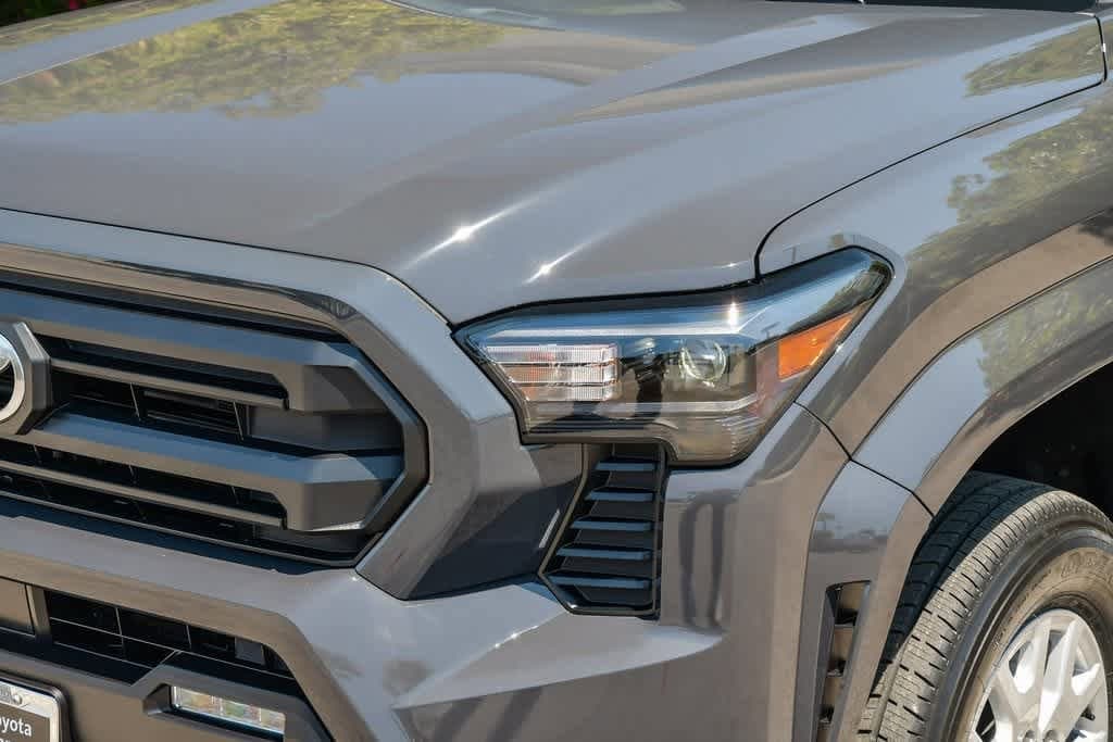 Thumbnail: 2025 Toyota Tacoma - 4