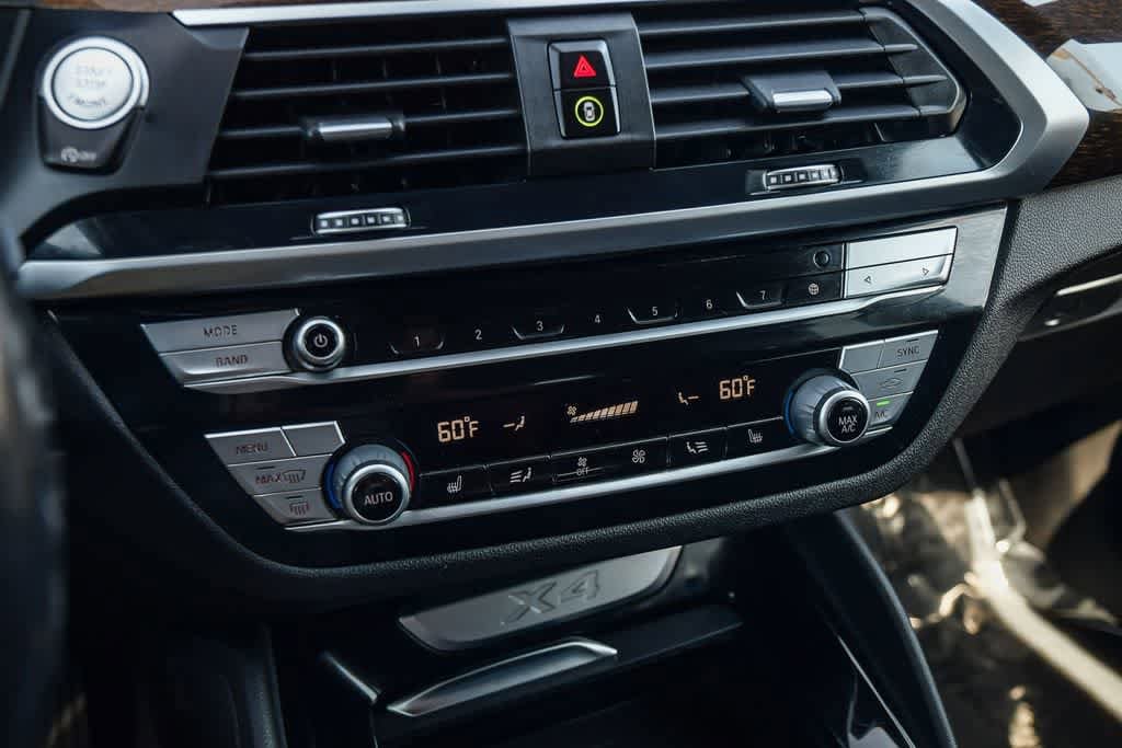 Thumbnail: 2021 BMW X4 - 21