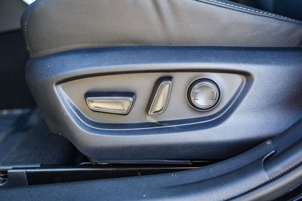 Thumbnail: 2026 Toyota Camry - 21