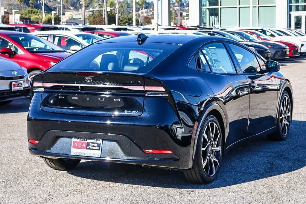 Thumbnail: 2026 Toyota Prius - 6
