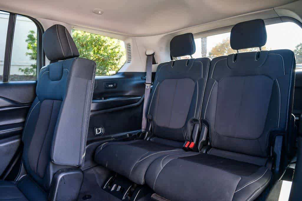 Thumbnail: 2023 Jeep Grand Cherokee L - 19