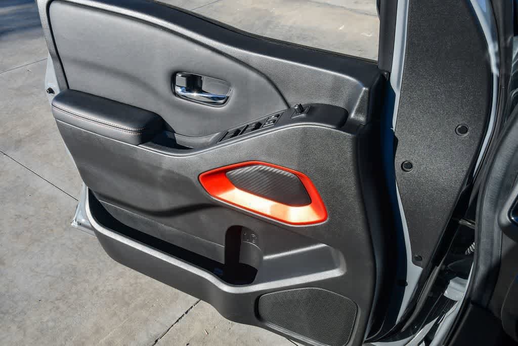 Thumbnail: 2023 Nissan Frontier - 25