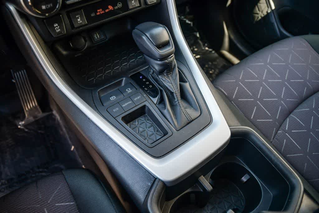 Thumbnail: 2023 Toyota RAV4 - 19
