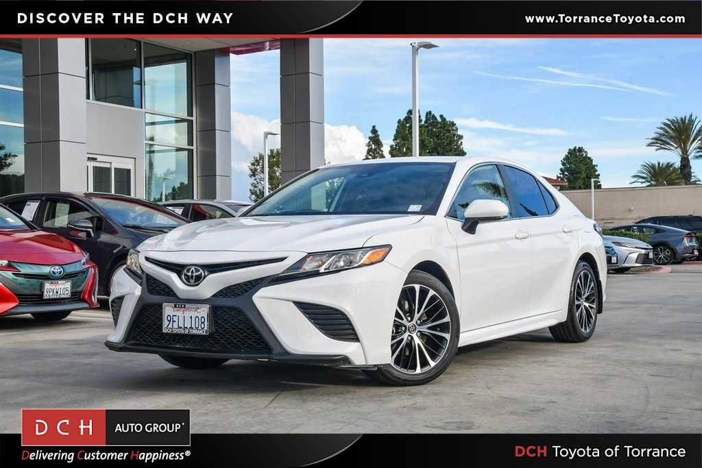 2020 Toyota Camry SE