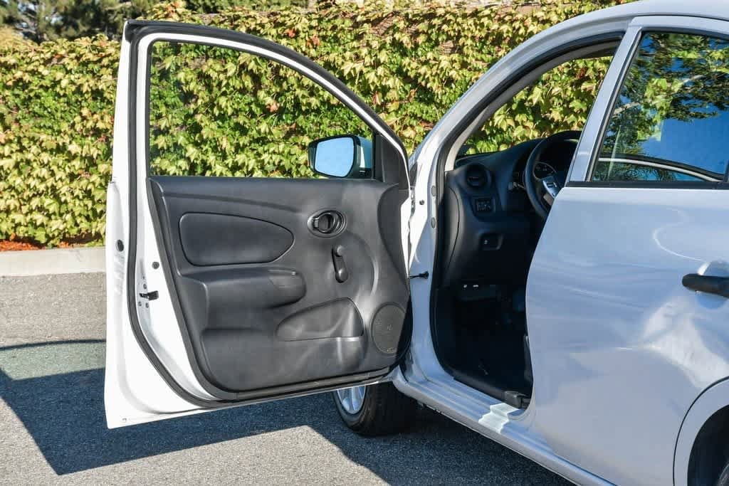 Thumbnail: 2019 Nissan Versa - 20