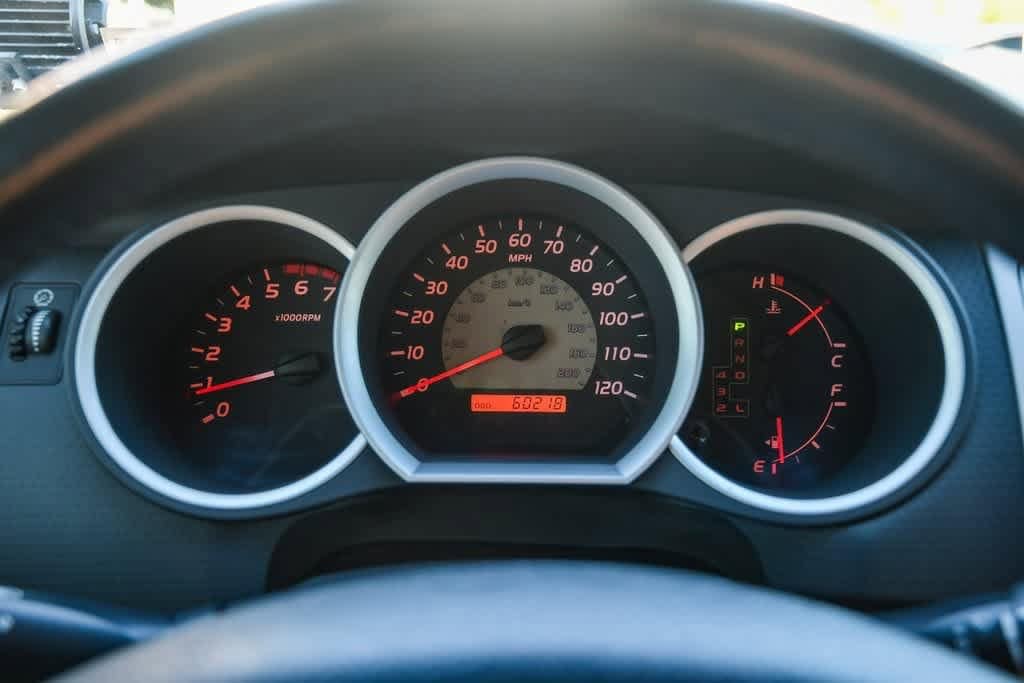 Thumbnail: 2011 Toyota Tacoma - 29