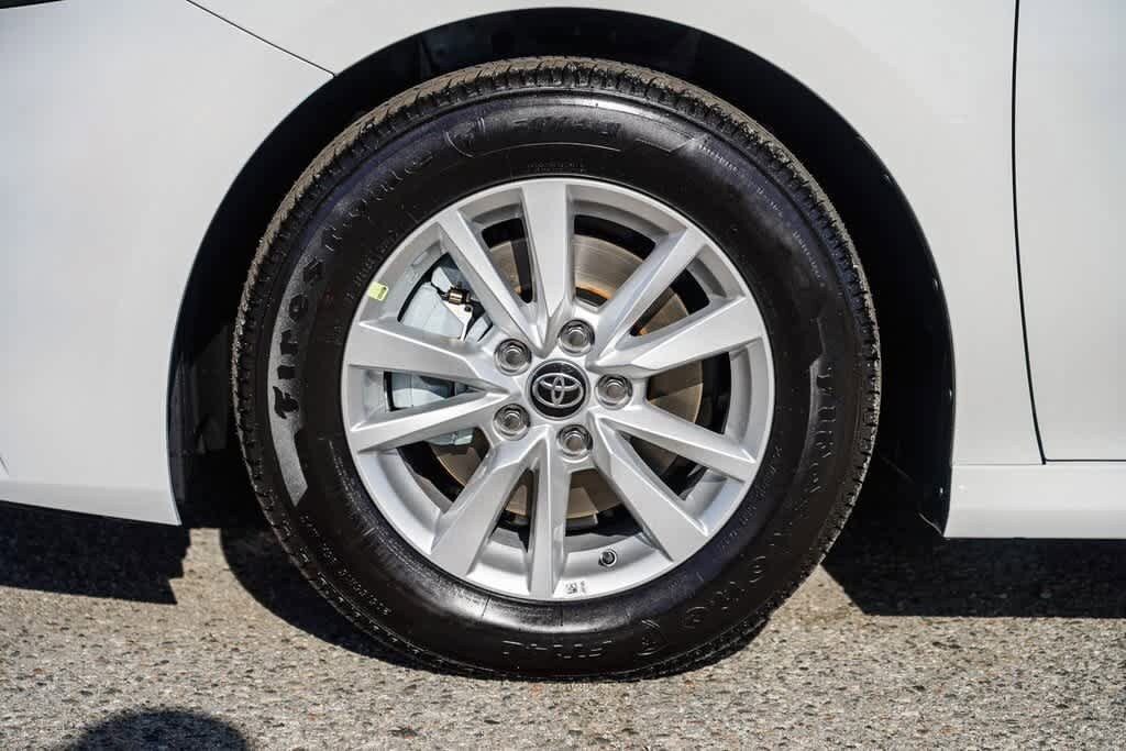 Thumbnail: 2026 Toyota Camry - 10