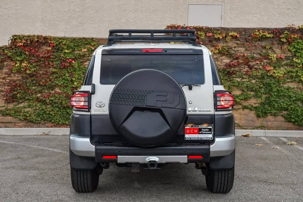 Thumbnail: 2012 Toyota FJ Cruiser - 7