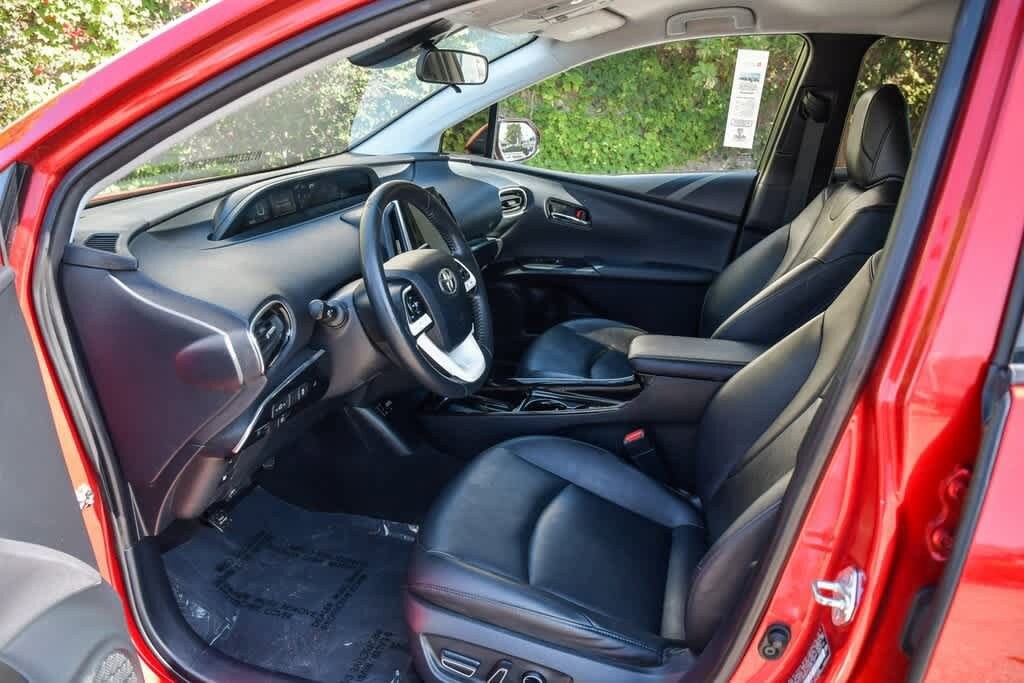Thumbnail: 2017 Toyota Prius Prime - 17