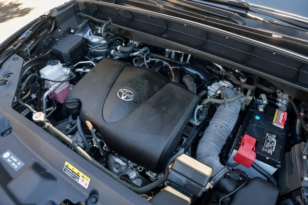 Thumbnail: 2022 Toyota Highlander - 30