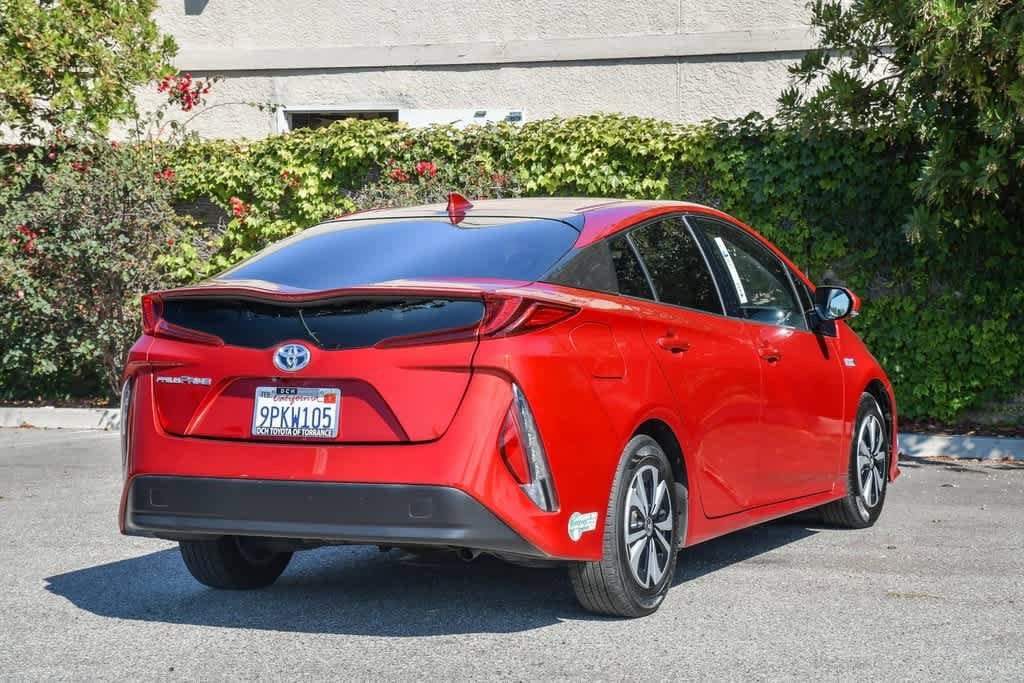 Thumbnail: 2017 Toyota Prius Prime - 6