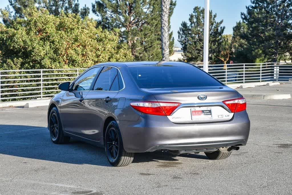 2015 Toyota Camry LE 9