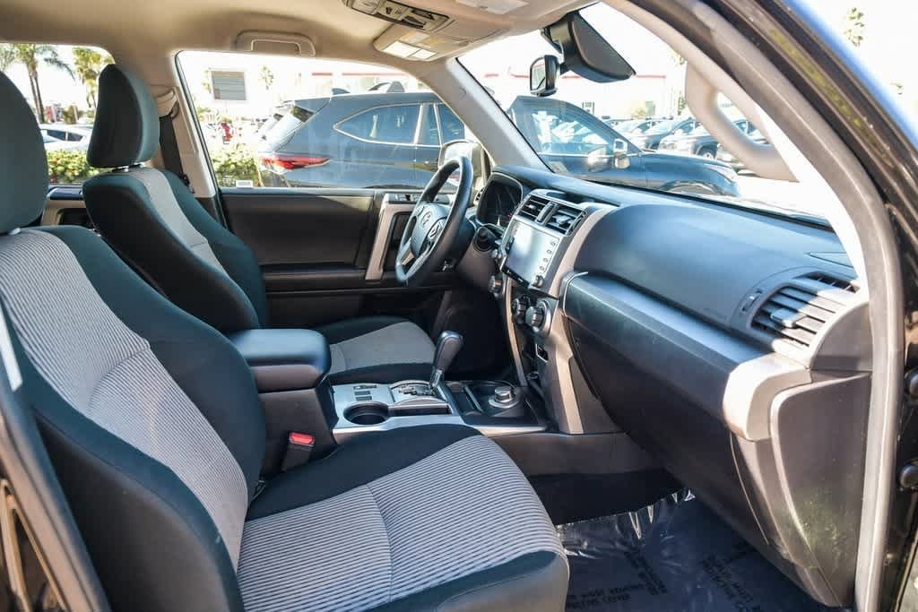 Thumbnail: 2024 Toyota 4Runner - 15