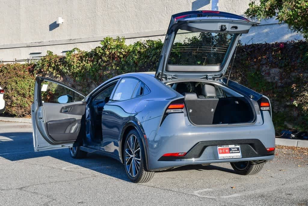 Thumbnail: 2026 Toyota Prius - 27
