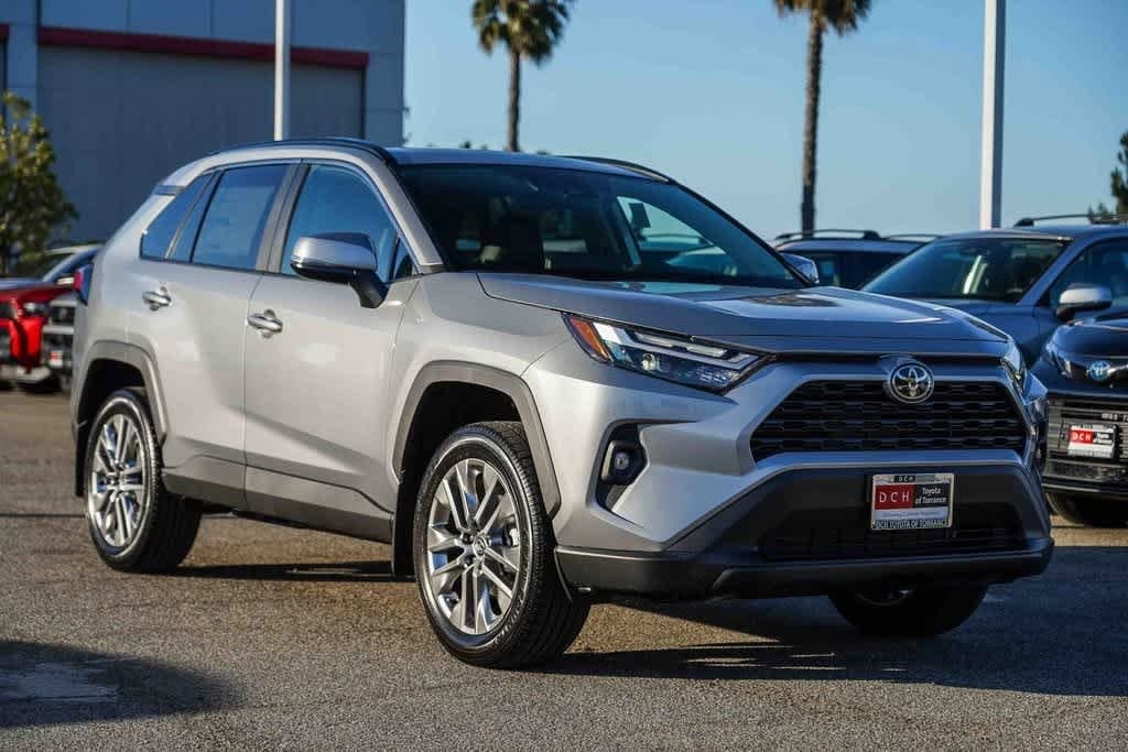 Thumbnail: 2025 Toyota RAV4 - 5