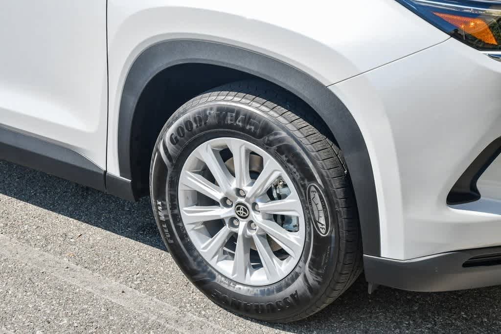 2025 Toyota Grand Highlander XLE 11