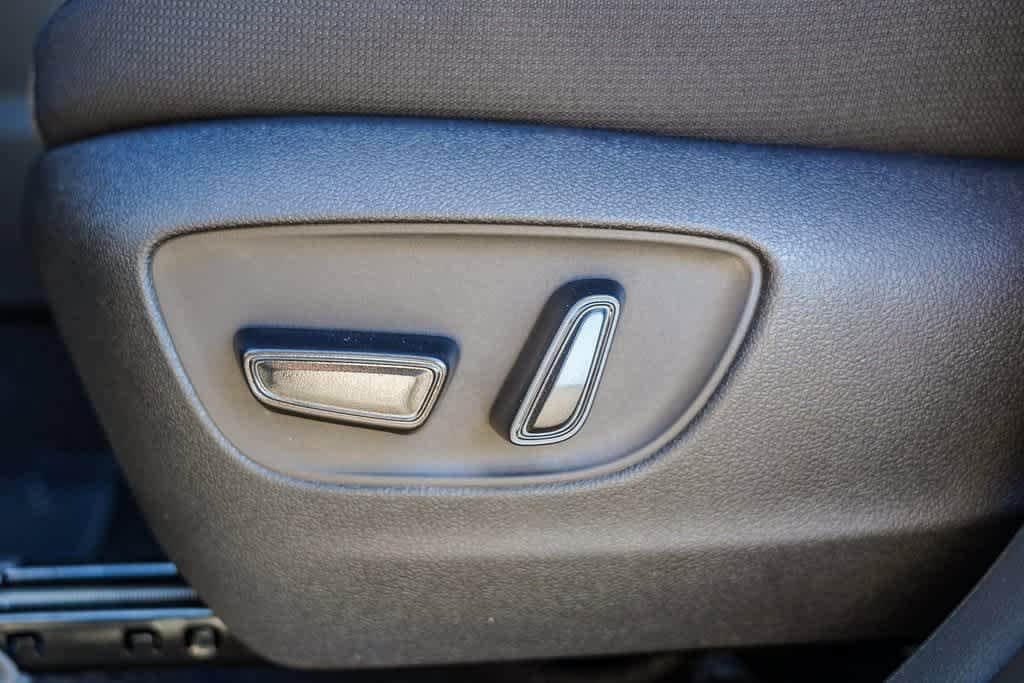 Thumbnail: 2026 Toyota Grand Highlander - 21