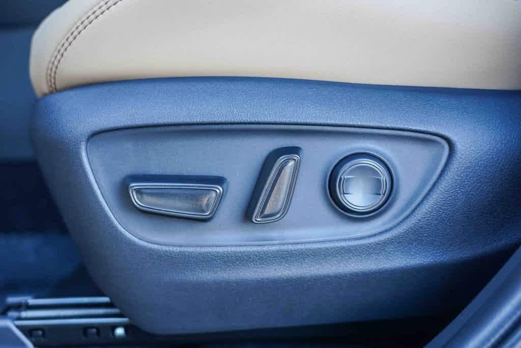 Thumbnail: 2025 Toyota RAV4 - 22