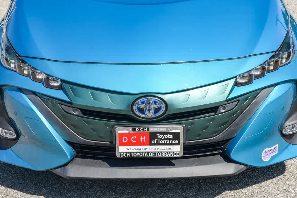 Thumbnail: 2017 Toyota Prius Prime - 5