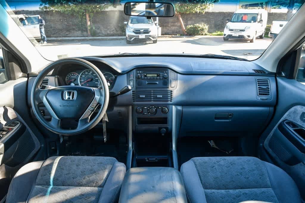 Thumbnail: 2005 Honda Pilot - 14