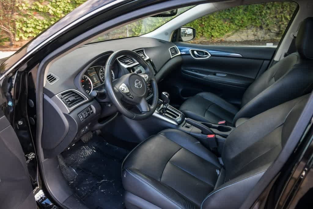 Thumbnail: 2019 Nissan Sentra - 17