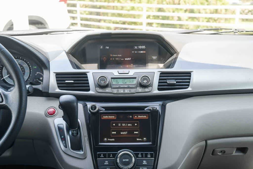 Thumbnail: 2017 Honda Odyssey - 13