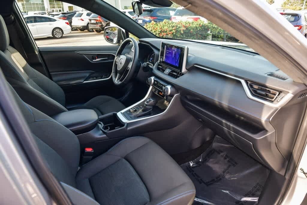 Thumbnail: 2024 Toyota RAV4 - 15