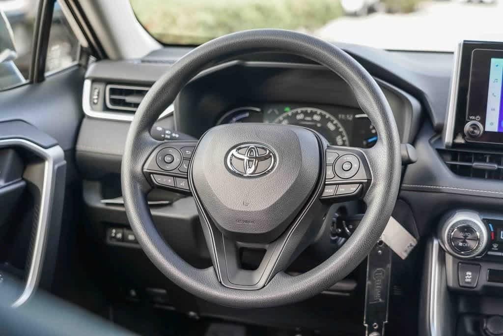 Thumbnail: 2025 Toyota RAV4 - 15