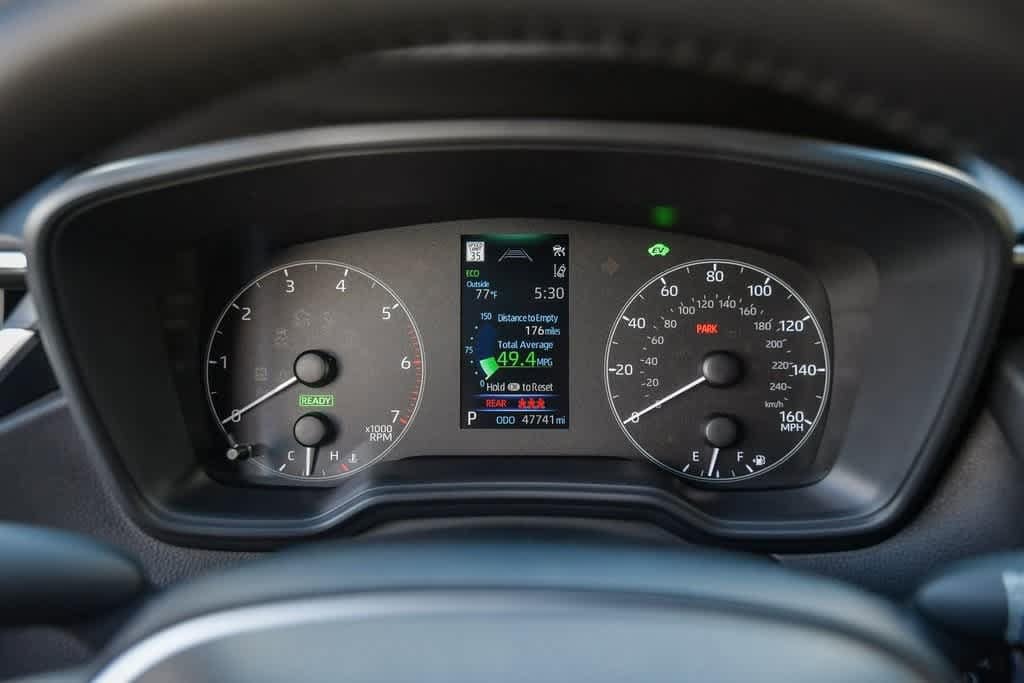 Thumbnail: 2023 Toyota Corolla - 24