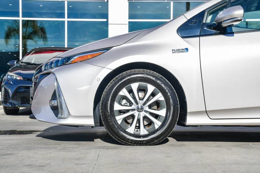 Thumbnail: 2020 Toyota Prius Prime - 10