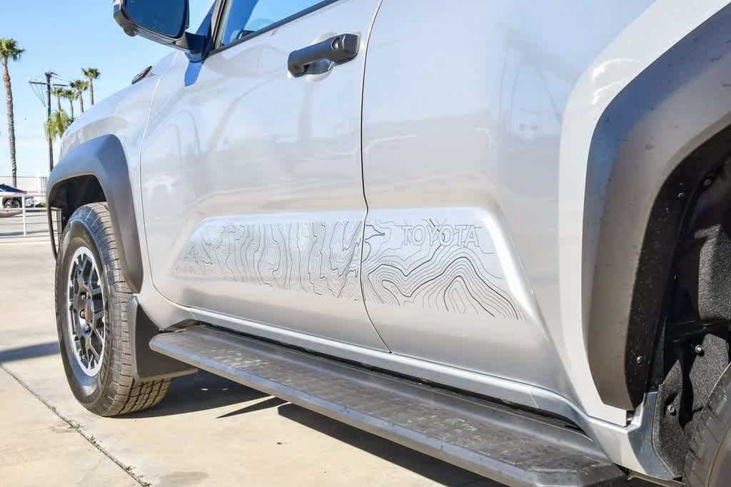 Thumbnail: 2026 Toyota 4Runner - 15