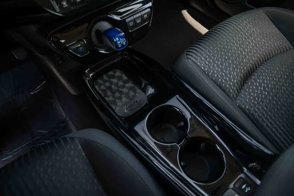 Thumbnail: 2019 Toyota Prius Prime - 19