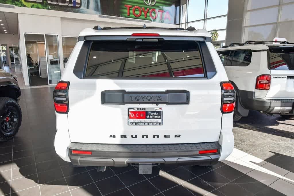 Thumbnail: 2025 Toyota 4Runner - 6