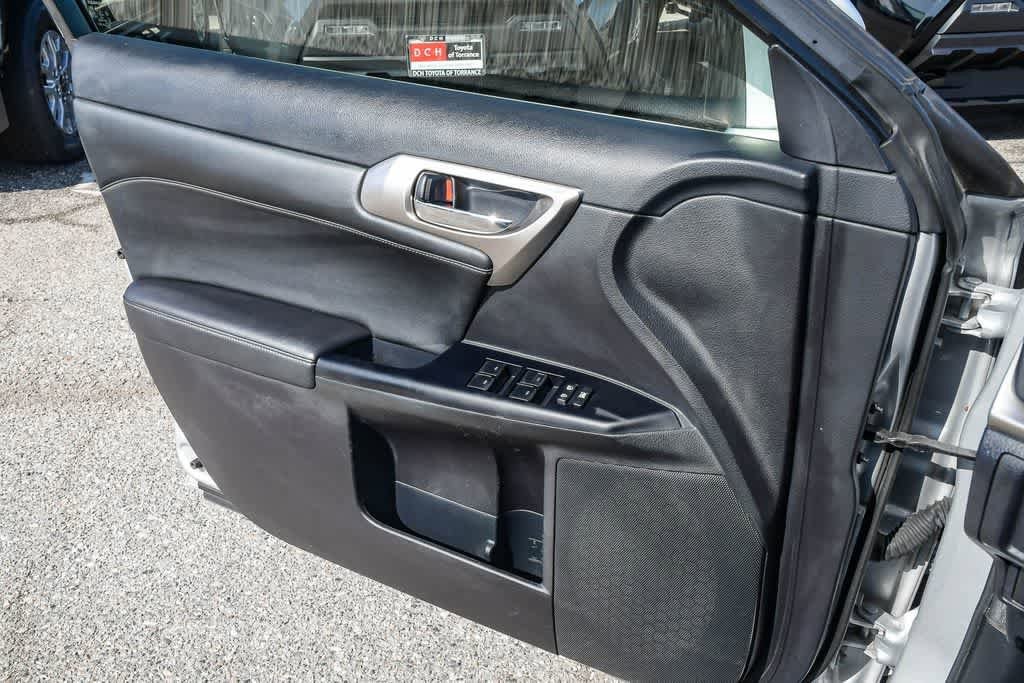 Thumbnail: 2014 Lexus CT - 26