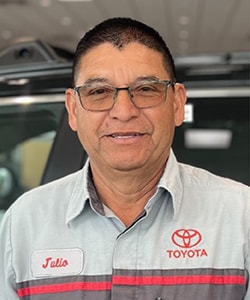 Staff member Julio Guardado from ID_18f2b2143d2f