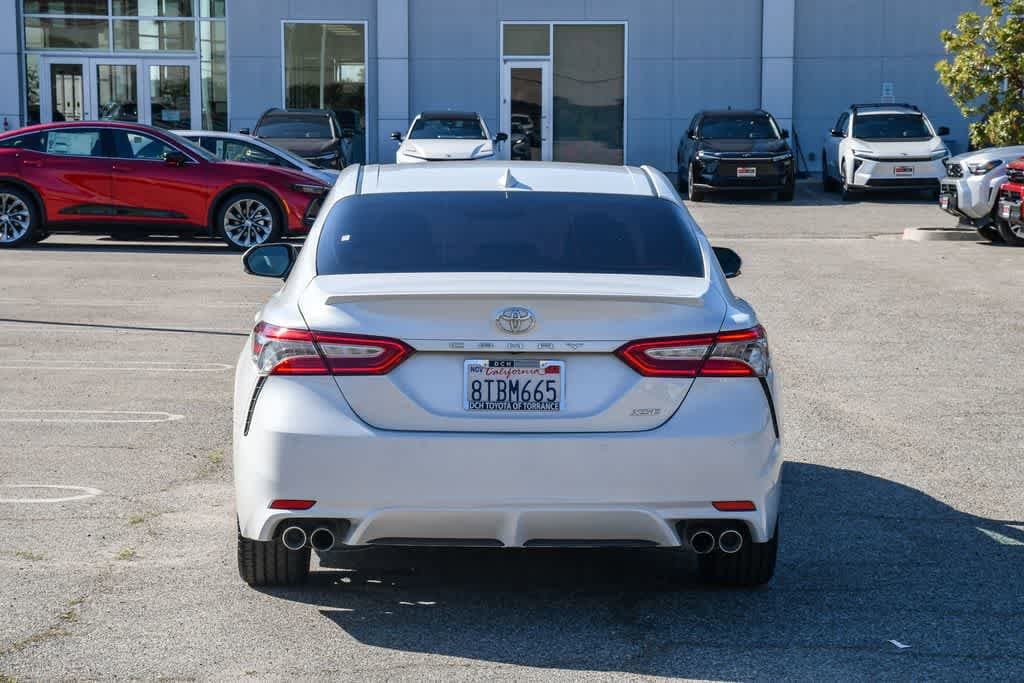 2018 Toyota Camry XSE photo 3