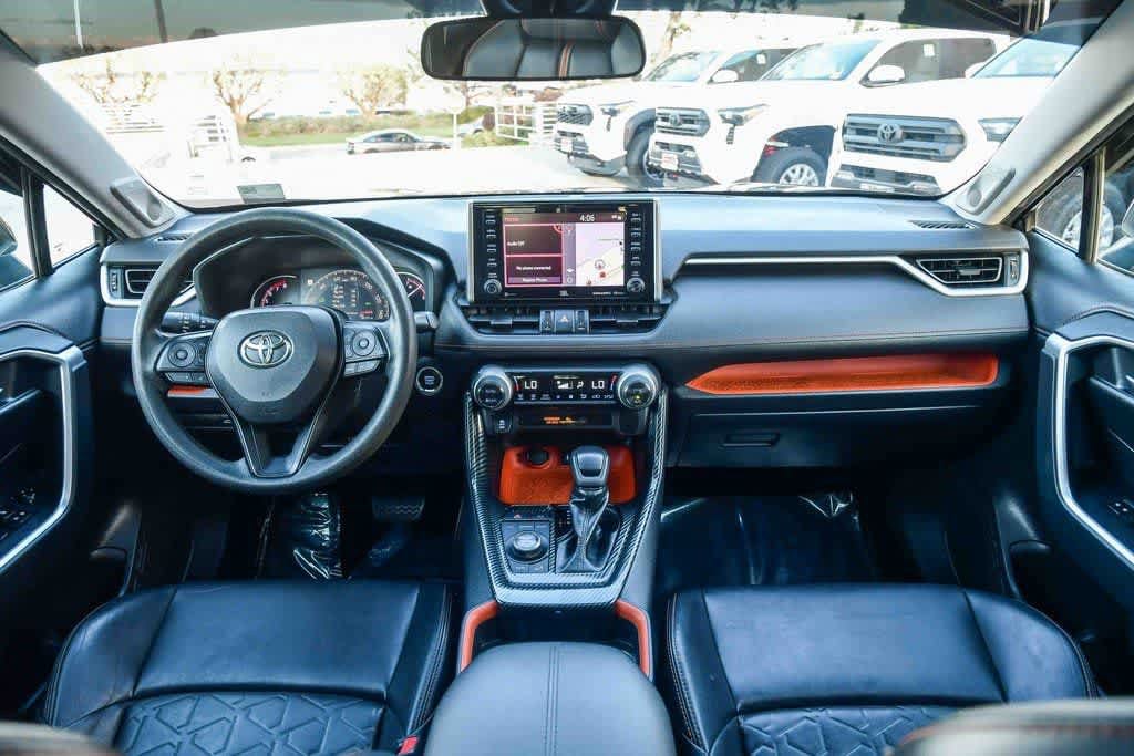 Thumbnail: 2019 Toyota RAV4 - 13