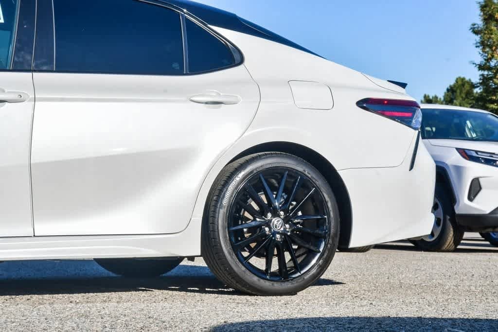 Thumbnail: 2023 Toyota Camry - 11