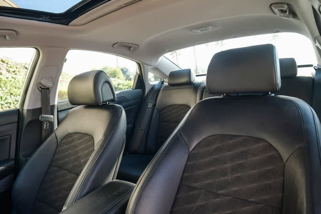 Thumbnail: 2017 Hyundai Sonata - 17