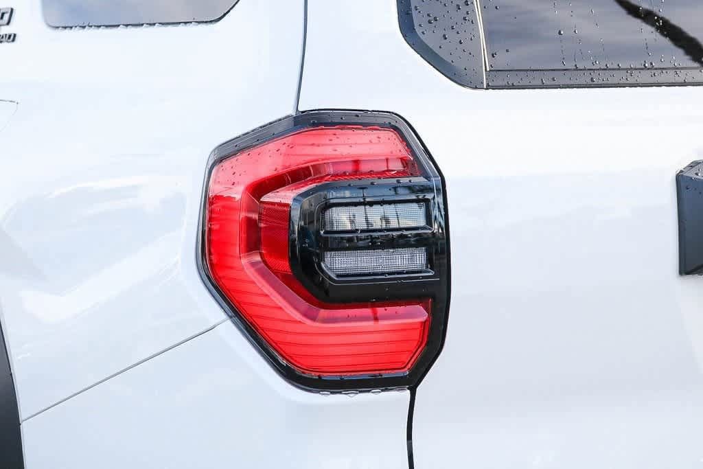 Thumbnail: 2025 Toyota 4Runner - 9