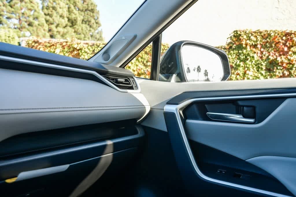 Thumbnail: 2025 Toyota RAV4 - 26