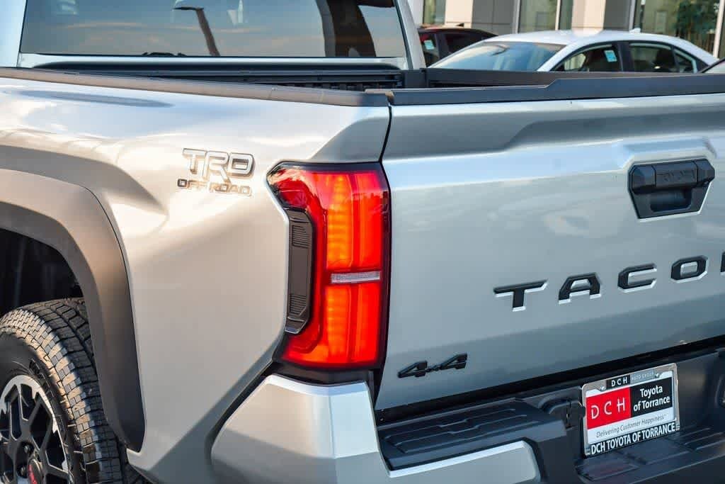 2025 Toyota Tacoma TRD Off Road - Photo 6