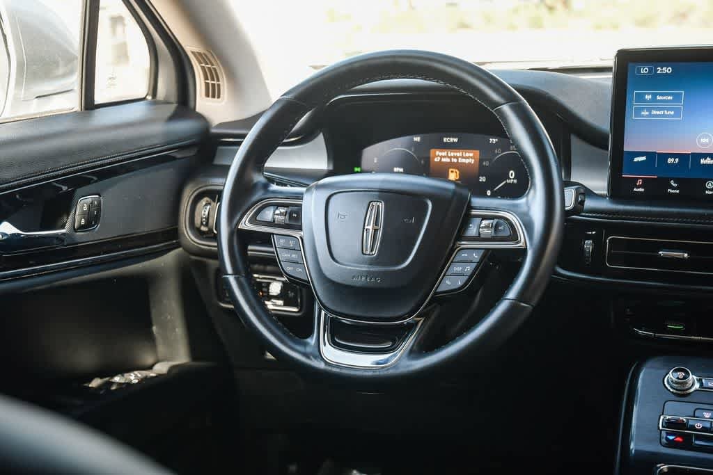 Thumbnail: 2021 Lincoln Nautilus - 9