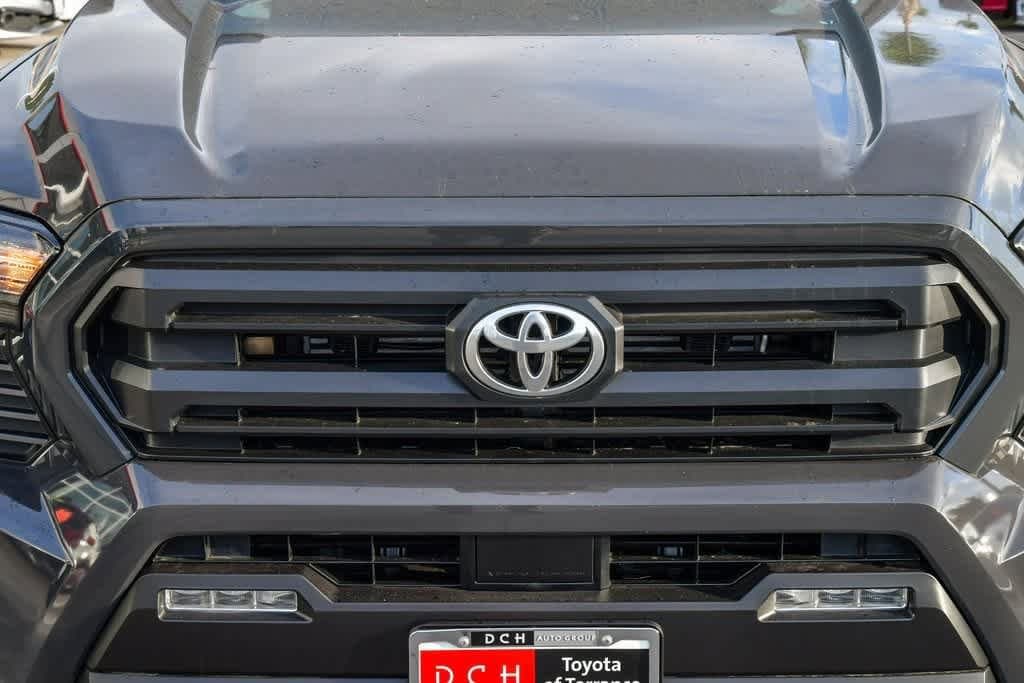 Thumbnail: 2025 Toyota Tacoma - 5