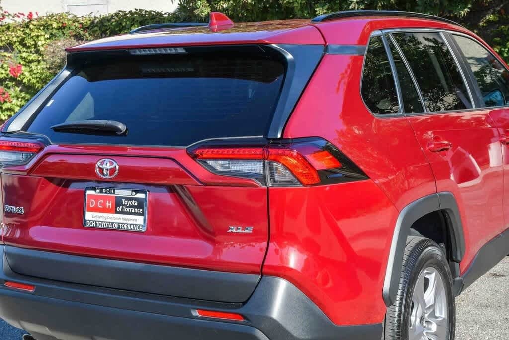 Thumbnail: 2023 Toyota RAV4 - 9