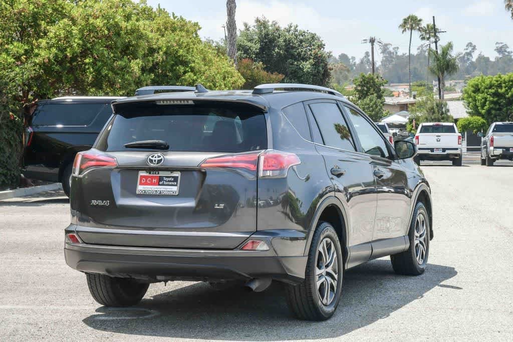 Thumbnail: 2017 Toyota RAV4 - 6
