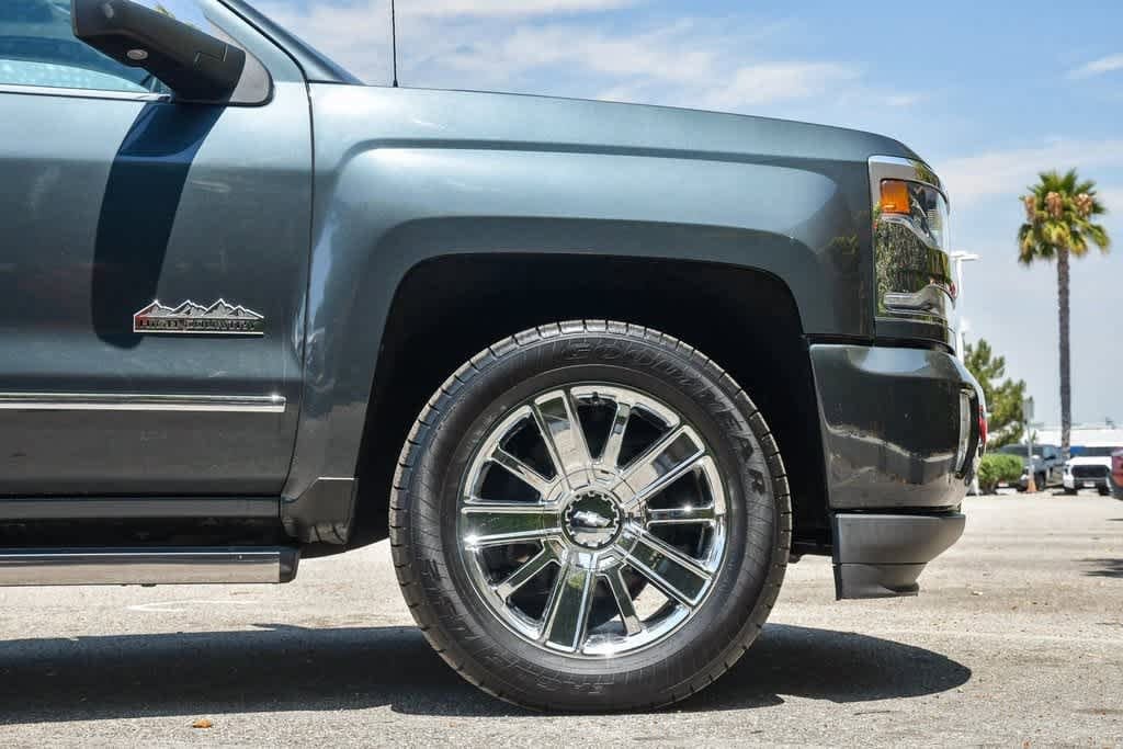 Thumbnail: 2017 Chevrolet Silverado 1500 - 15