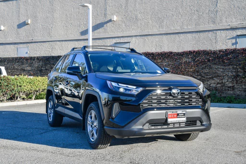 Thumbnail: 2025 Toyota RAV4 - 3